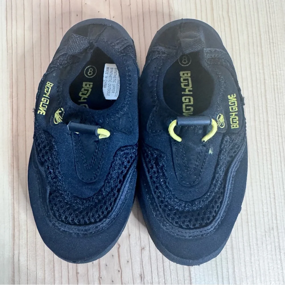 2/$10 Body Glove Riptide Infant Water Shoes Black Yellow Size 8
